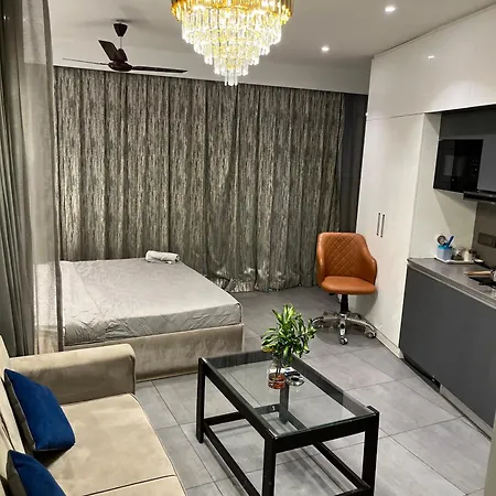 Appartamento Supernova Noida
